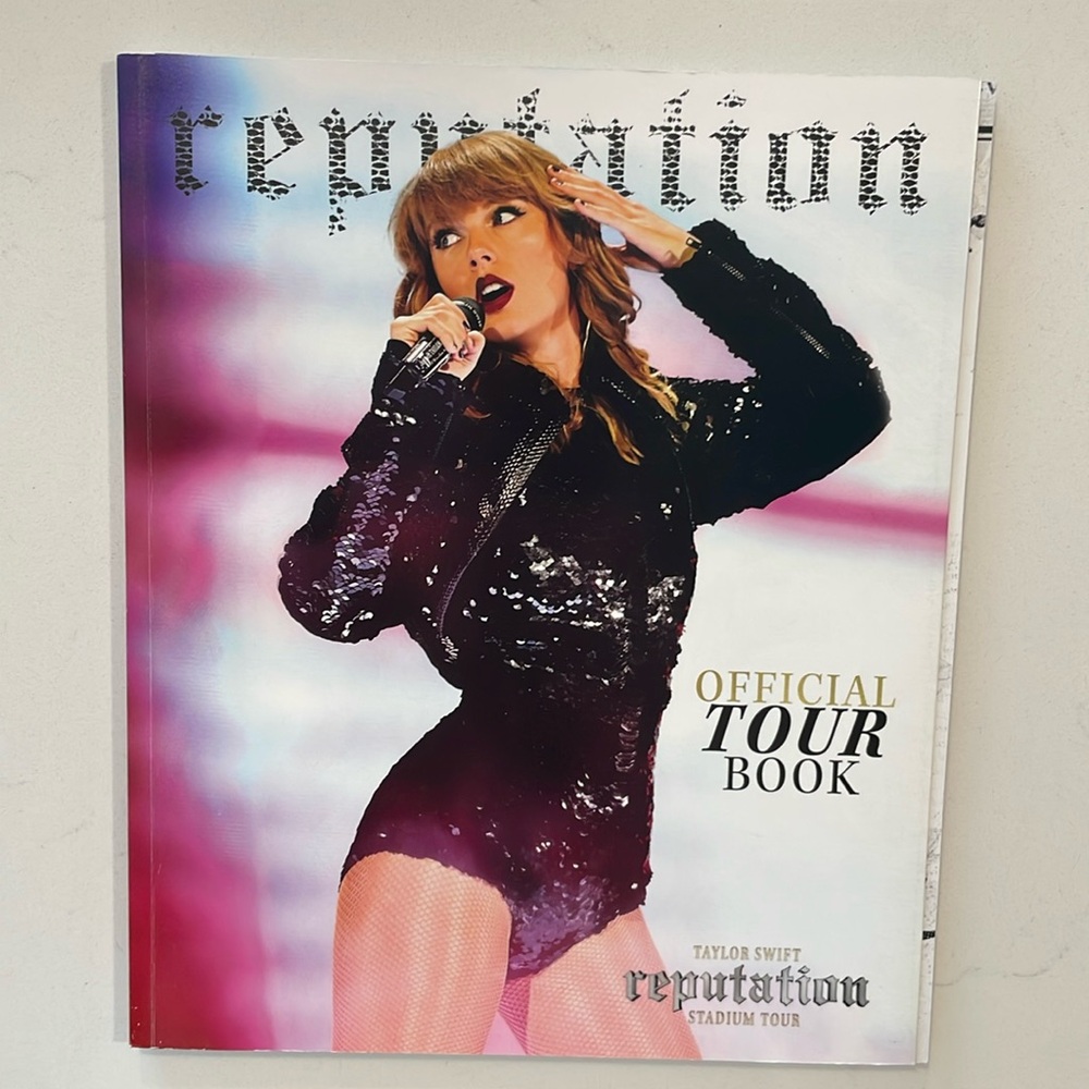 Reputation Official Tour Book